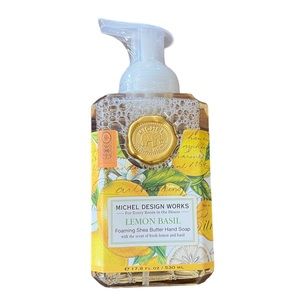 🌸Michel Design Works foaming  Shea Butter hand soap🌸